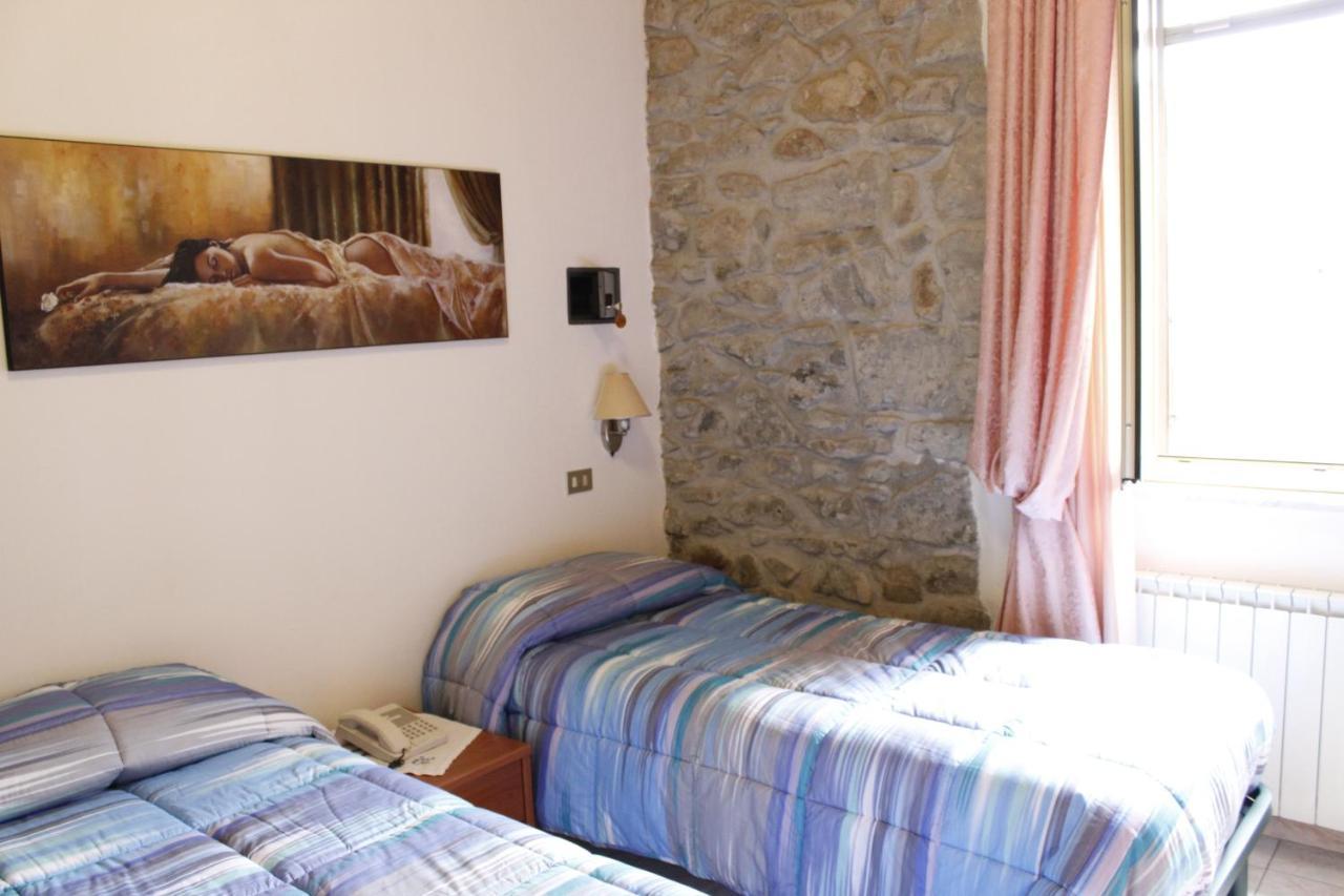 Albergo Elisa Comano  Exterior photo